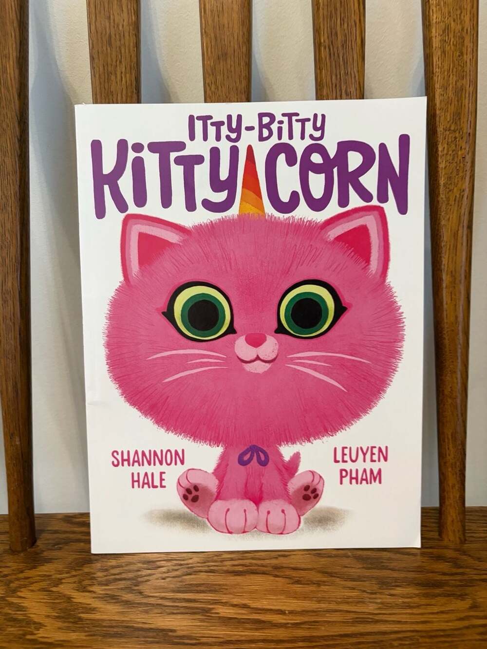 Itty-Bitty Kitty-Corn by Shannon Hale and LeUyen Pham Paperback Book
